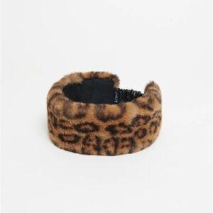 Apparis Eleni Faux Leopard Headband 🐆
